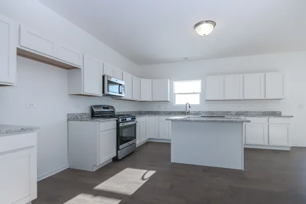 $355,900 | 901 Willow Road, Manteno, IL 60950