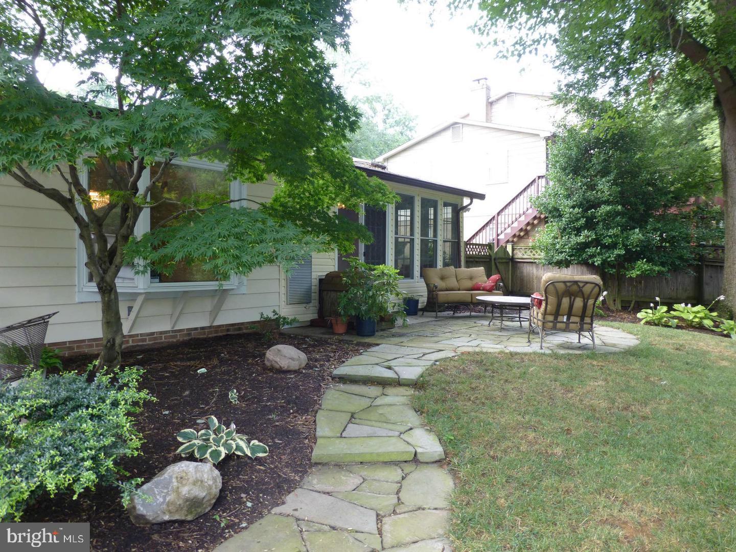 3200 Shoreview Road Triangle, VA 22172 - Photo 6 of 106 Gallery Image 6