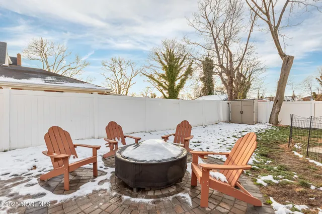 a view of outdoor space yard and patio
