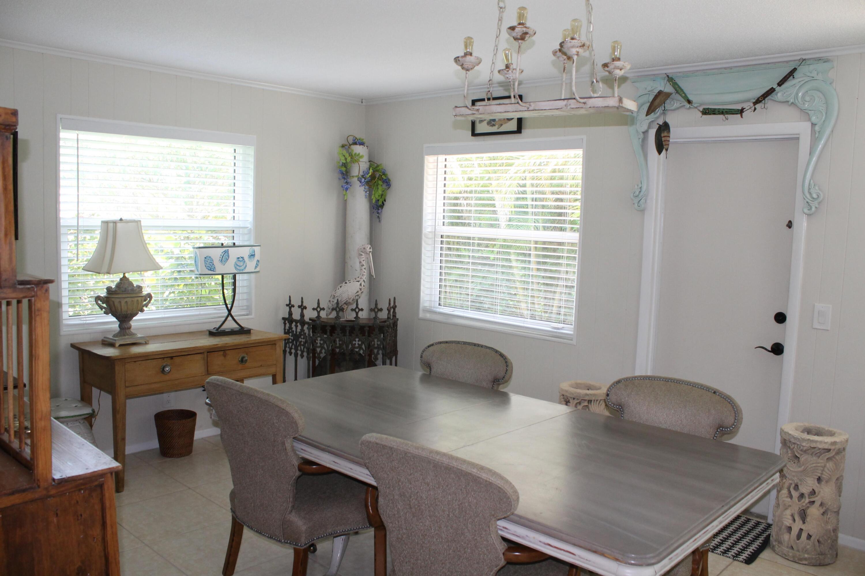 307 West Riverside Drive Jupiter, FL 33469 - Photo 32 of 47 image_32