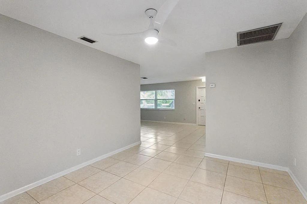 307 West Riverside Drive Jupiter, FL 33469 - Photo 33 of 47 image_33