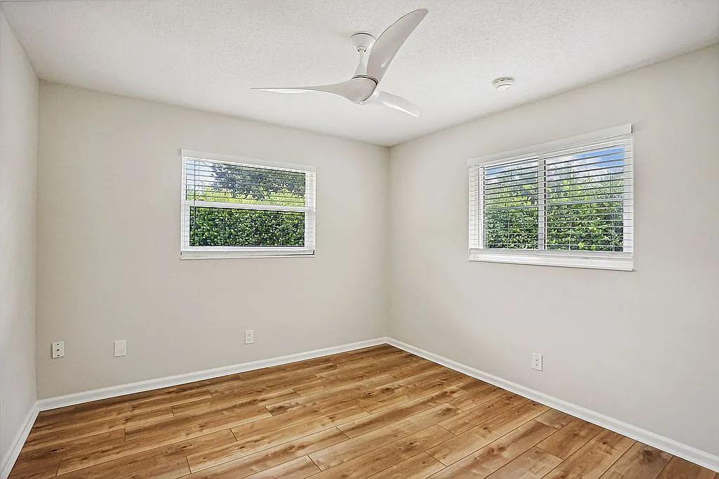 307 West Riverside Drive Jupiter, FL 33469 - Photo 43 of 47 image_43