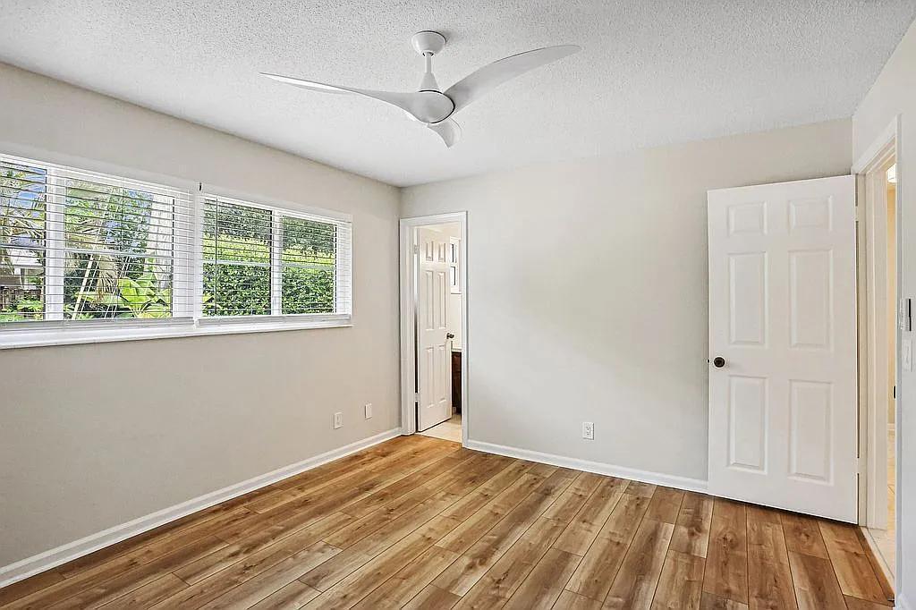 307 West Riverside Drive Jupiter, FL 33469 - Photo 44 of 47 image_44