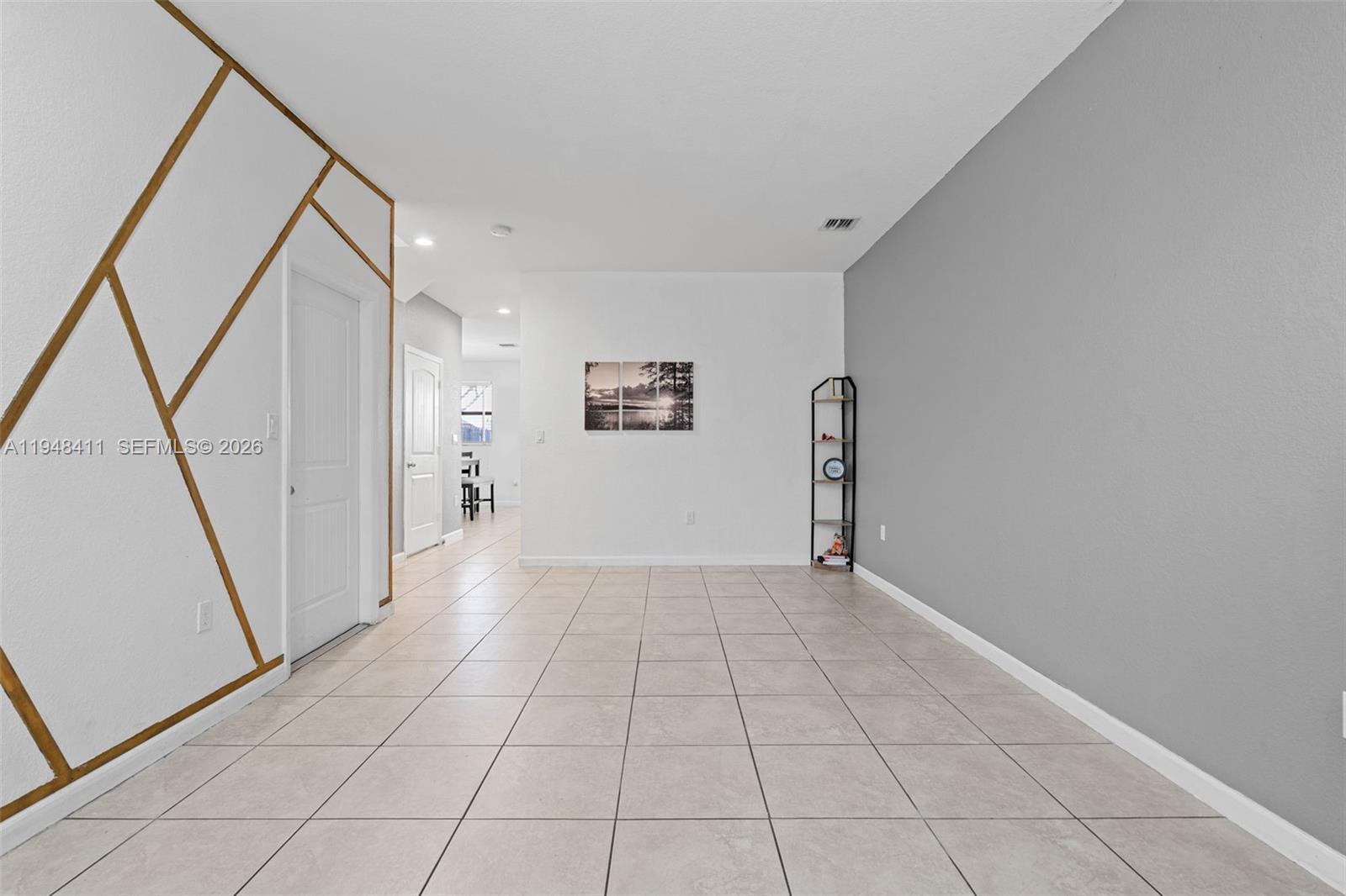 550 Northeast 33rd Terrace Homestead, FL 33033 - Photo 5 of 39