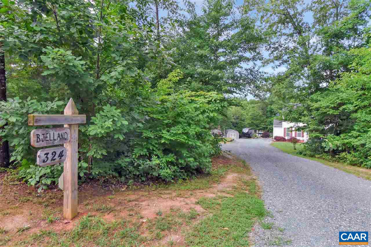 324 Roni Lane Louisa, VA 23093 - Photo 2 of 43 Gallery Image 2