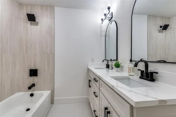 $999,950 | 99 Kay Lane, Westworth Village, TX 76114