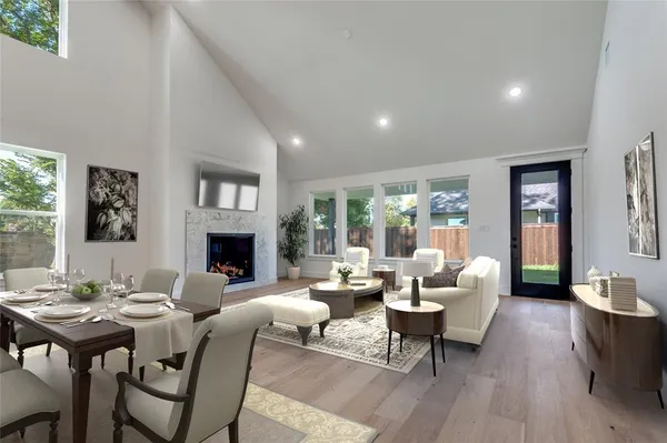 $999,950 | 99 Kay Lane, Westworth Village, TX 76114