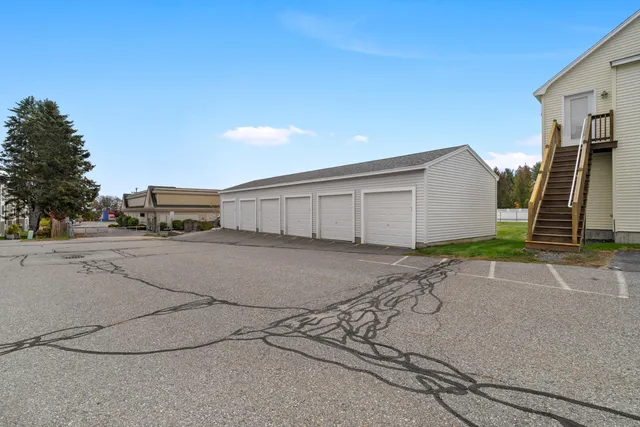 $370,000 | 35 Barefoot Cottage Road, Unit 110, Wells, ME 04090