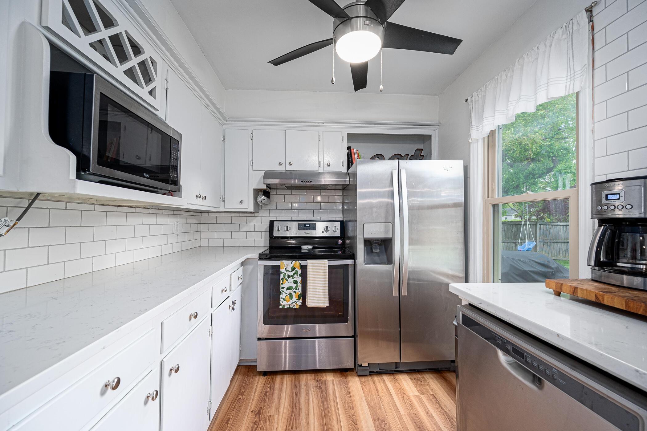 3218 Ainwick Road Columbus, OH 43221 - Photo 8 of 45 Kitchen