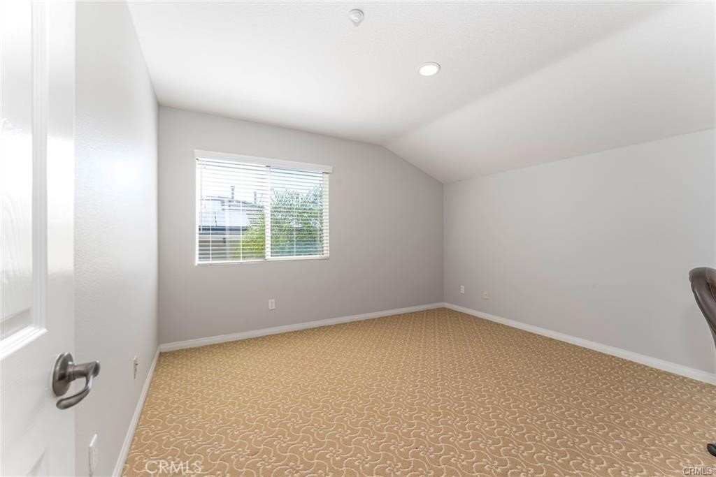 540 Boxcar Lane Brea, CA 92823 - Photo 25 of 36 an empty room with a window