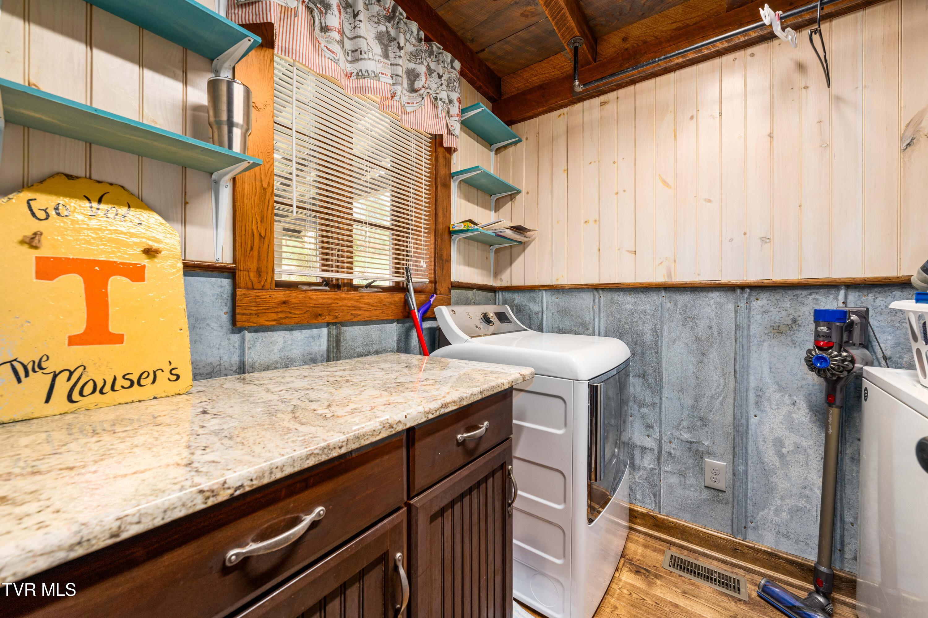 110 North River Lane Butler, TN 37640 - Photo 17 of 50 110 North River Shores (62 of 79)