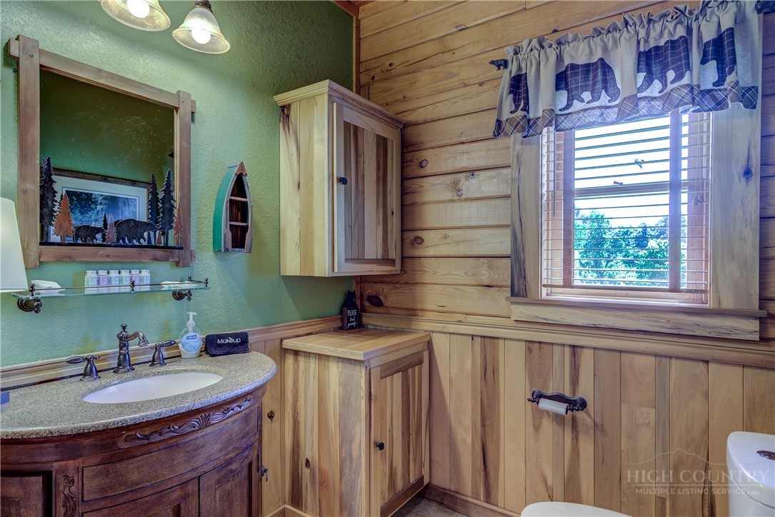 52 Hackett Gragg Road Newland, NC 28657 - Photo 37 of 47 Gallery Image 37