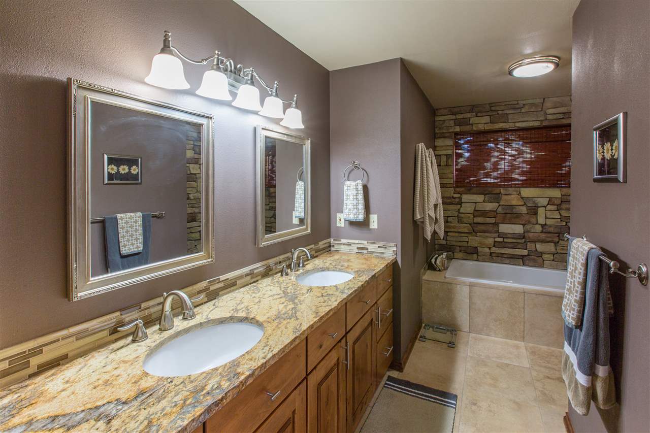 5014 South Van Marter Road Spokane Valley, WA 99206 - Photo 8 of 20 Gallery Image 8