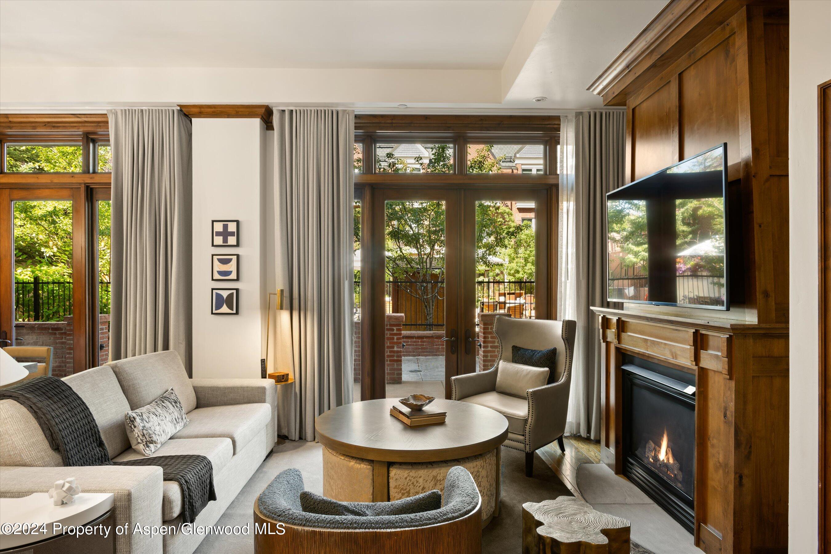 400 East Dean Street, Unit 9AB Aspen, CO 81611 - Photo 2 of 31 Unit 09 AB