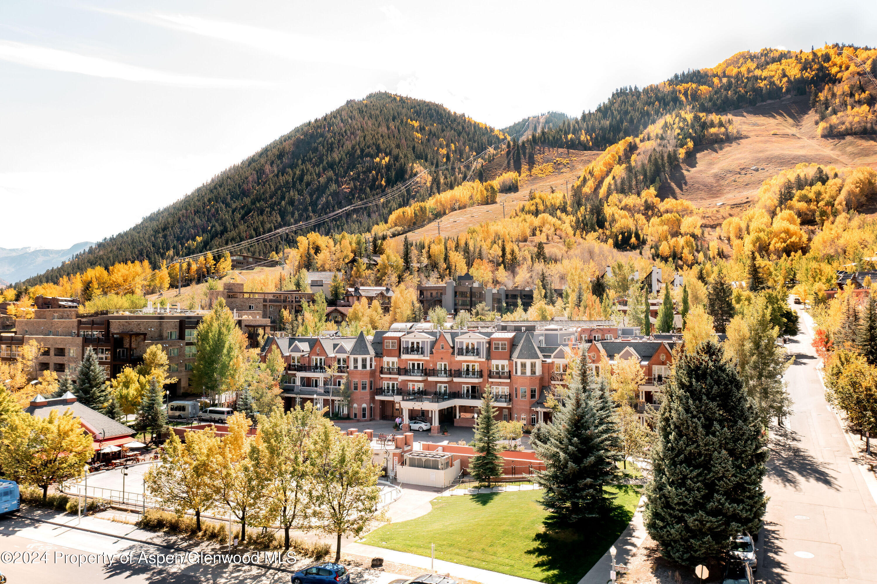 400 East Dean Street, Unit 9AB Aspen, CO 81611 - Photo 27 of 31 Aspen Mountain Residences