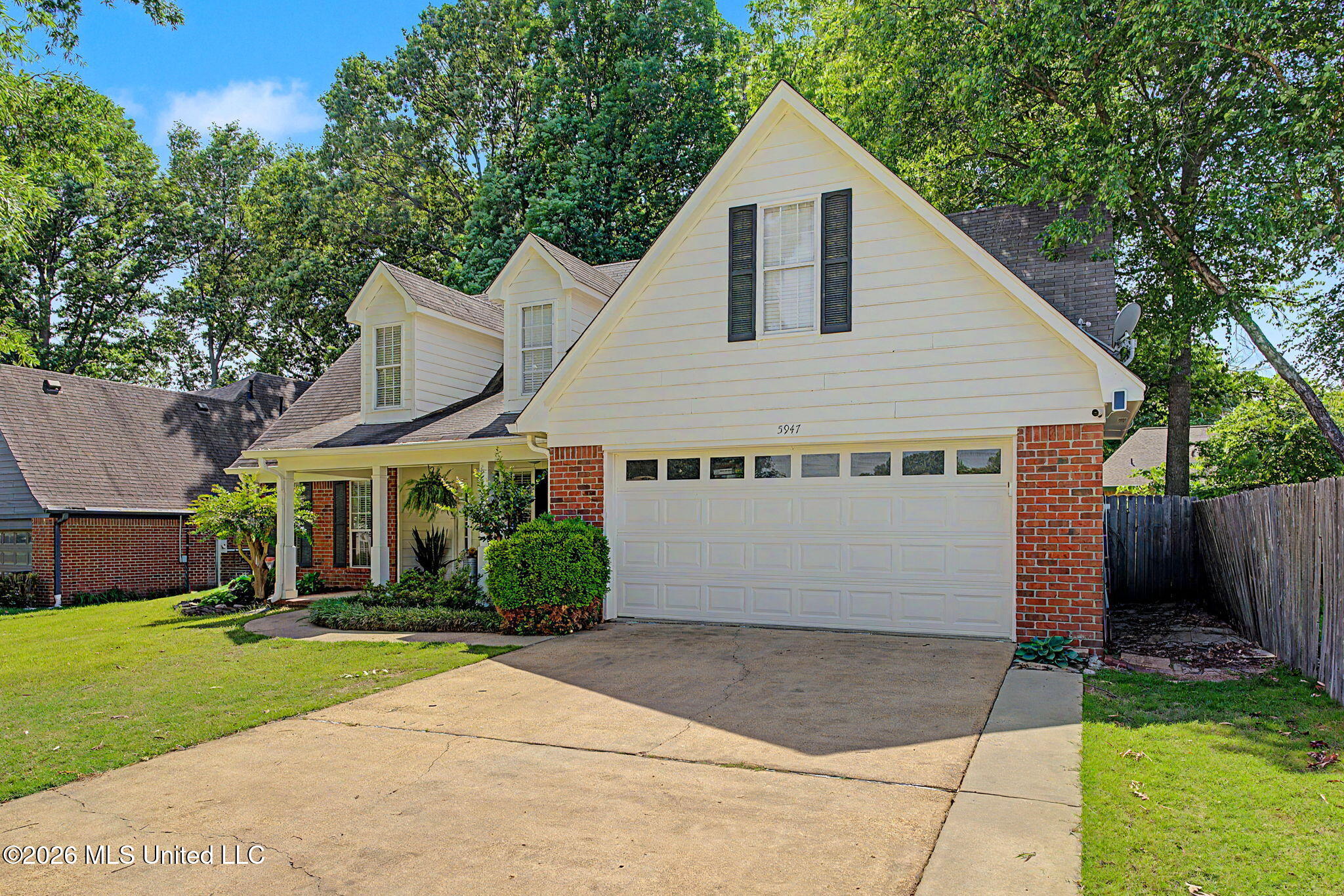 5947 White Ridge Circle West Olive Branch, MS 38654 - Photo 4 of 48 3-web-or-mls-5947 Whit4 Ridge-3