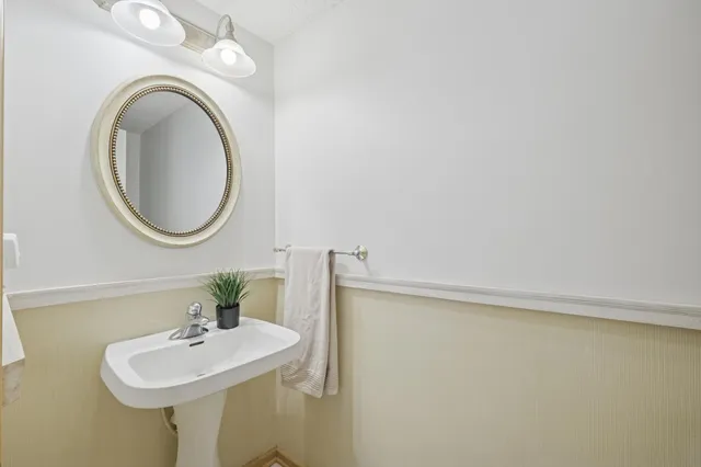 $359,900 | 13750 54th Avenue North, Unit 106, Plymouth, MN 55446