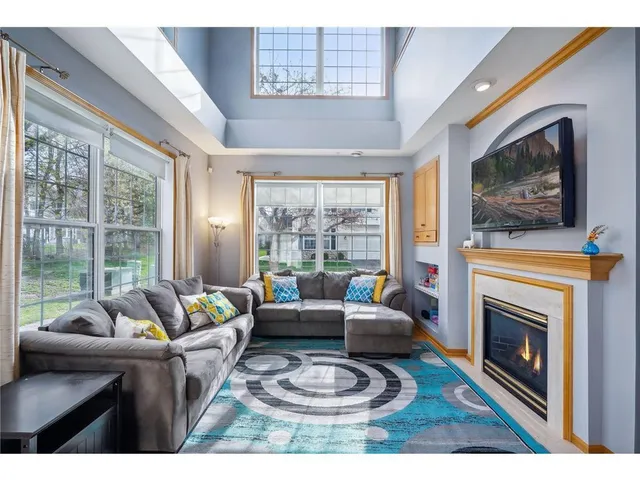 $359,900 | 13750 54th Avenue North, Unit 106, Plymouth, MN 55446