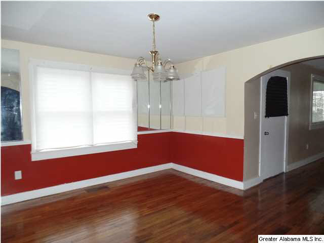 2909 Dowell Avenue Southwest Birmingham, AL 35211 - Photo 4 of 12