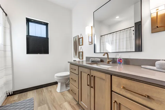 $639,900 | 3629 West Hank Avenue, De Pere, WI 54115