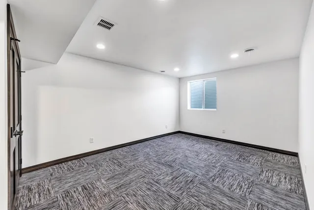 $639,900 | 3629 West Hank Avenue, De Pere, WI 54115