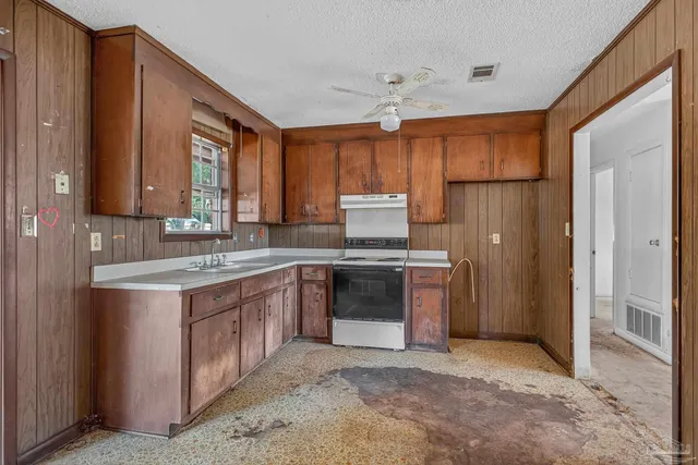 $119,900 | 4727 Cyril Drive, Pace, FL 32571