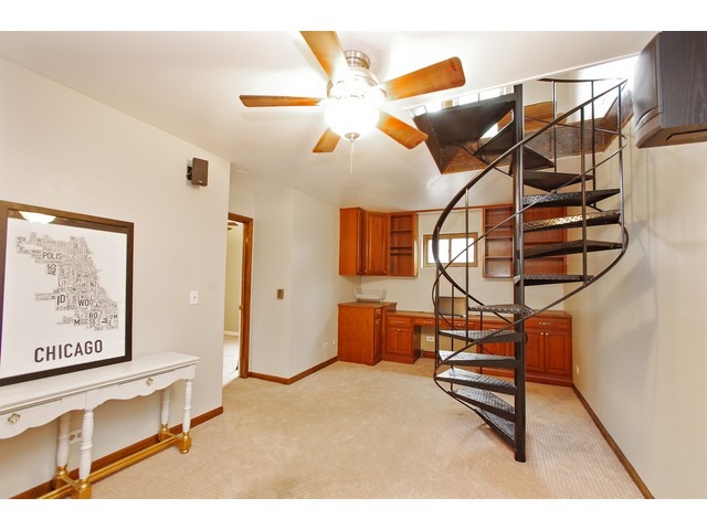 1927 North Howe Street, Unit 1 Chicago, IL 60614 - Photo 5 of 10
