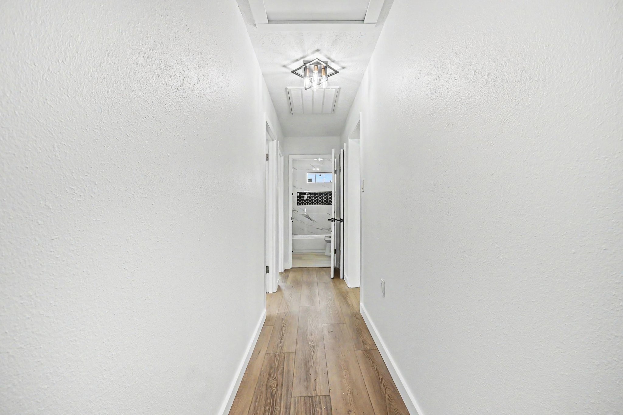 3009 Rust Avenue Texas City, TX 77590 - Photo 14 of 37