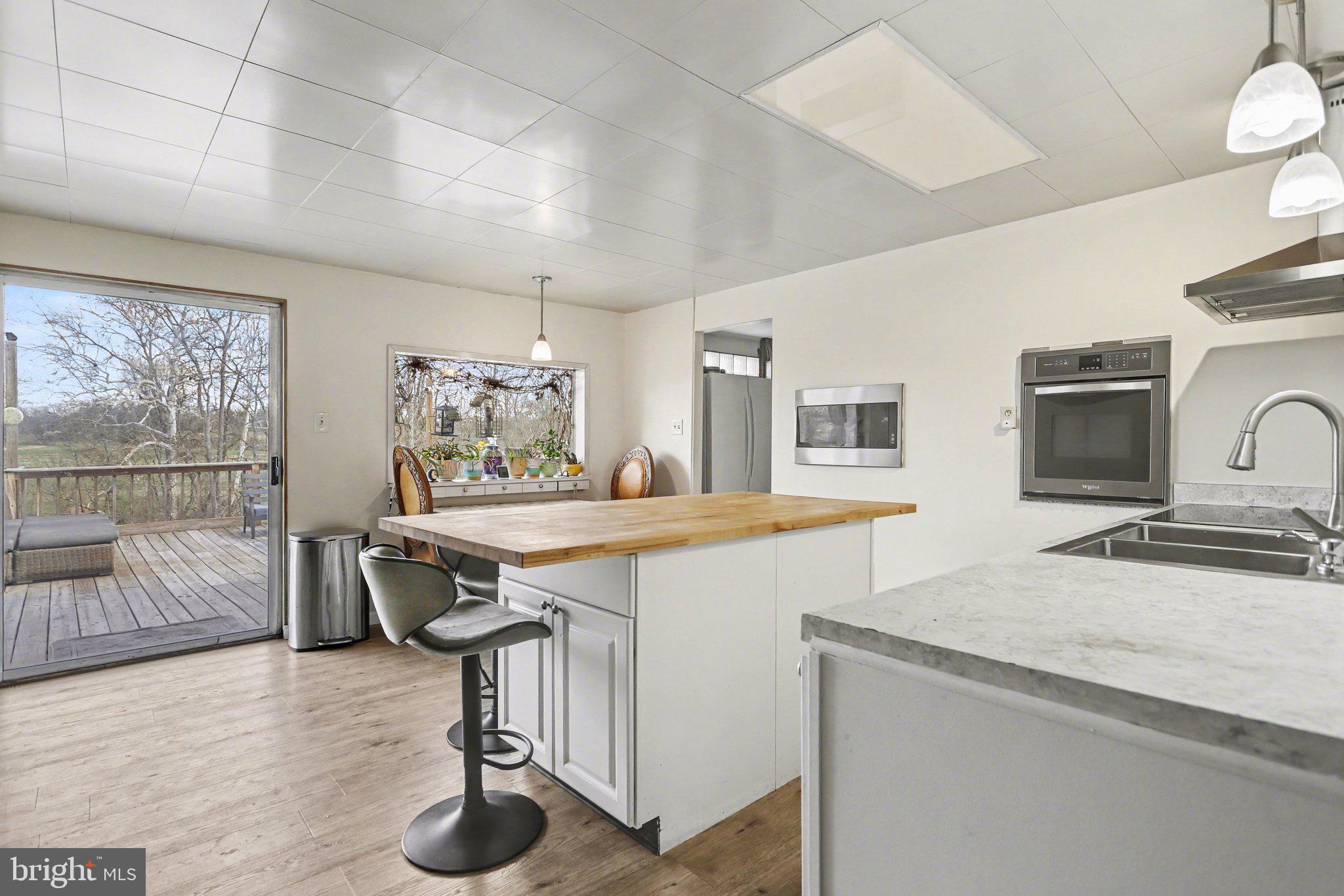 180 Barlow Road Gettysburg, PA 17325 - Photo 7 of 34