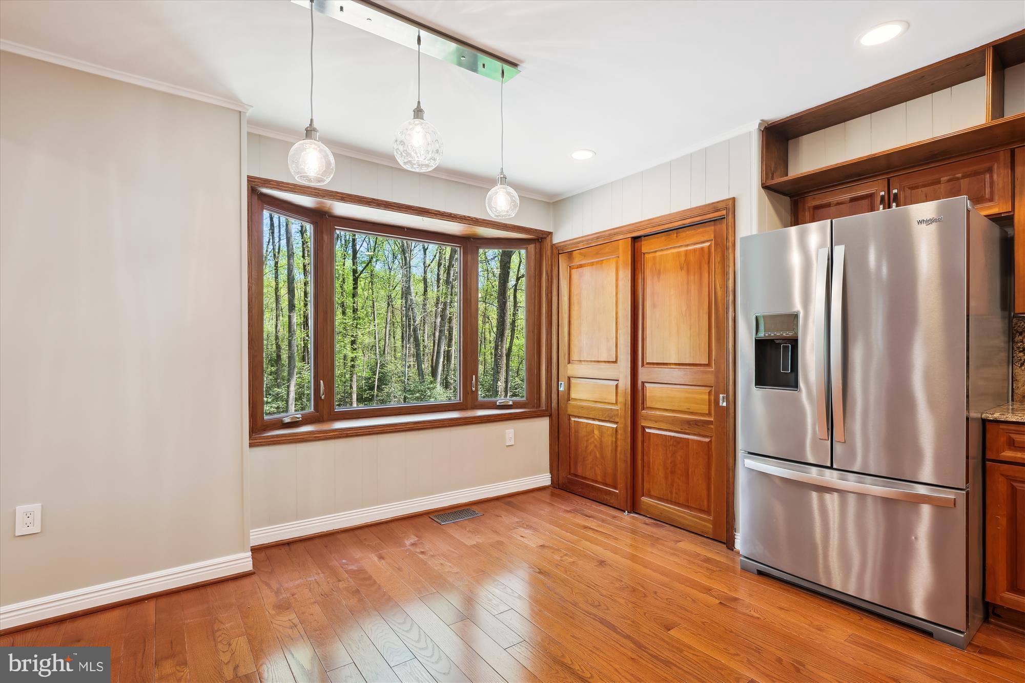 11805 Blue Spruce Road Reston, VA 20191 - Photo 9 of 48 Enjoy nature while dining