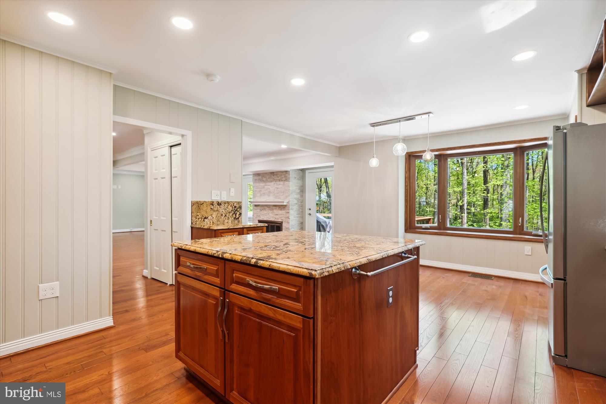 11805 Blue Spruce Road Reston, VA 20191 - Photo 10 of 48