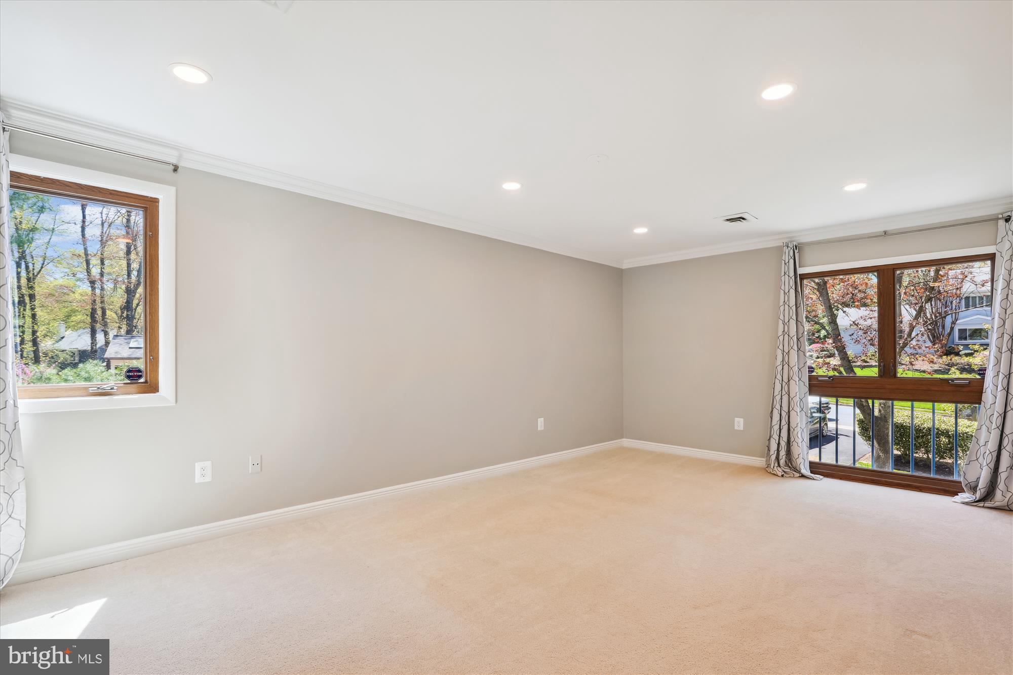 11805 Blue Spruce Road Reston, VA 20191 - Photo 19 of 48 Primary Bedroom
