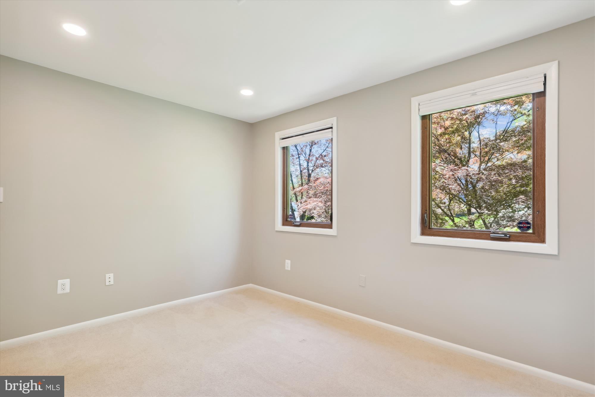 11805 Blue Spruce Road Reston, VA 20191 - Photo 29 of 48 Bedroom 4