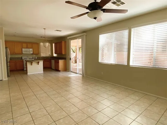 $2,350 | 10863 Vista Marbella Avenue, Las Vegas, NV 89144