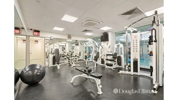 $3,400 | 250 East 40th Street, Unit 30C | Murray Hill