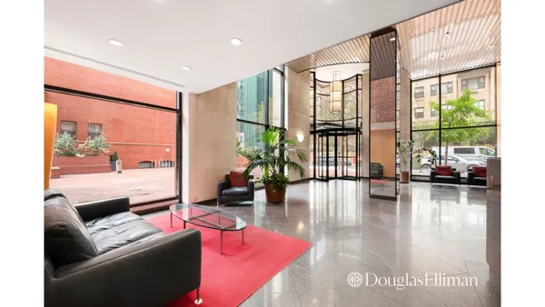 $3,400 | 250 East 40th Street, Unit 30C | Murray Hill