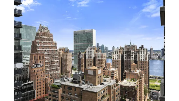 $3,400 | 250 East 40th Street, Unit 30C | Murray Hill