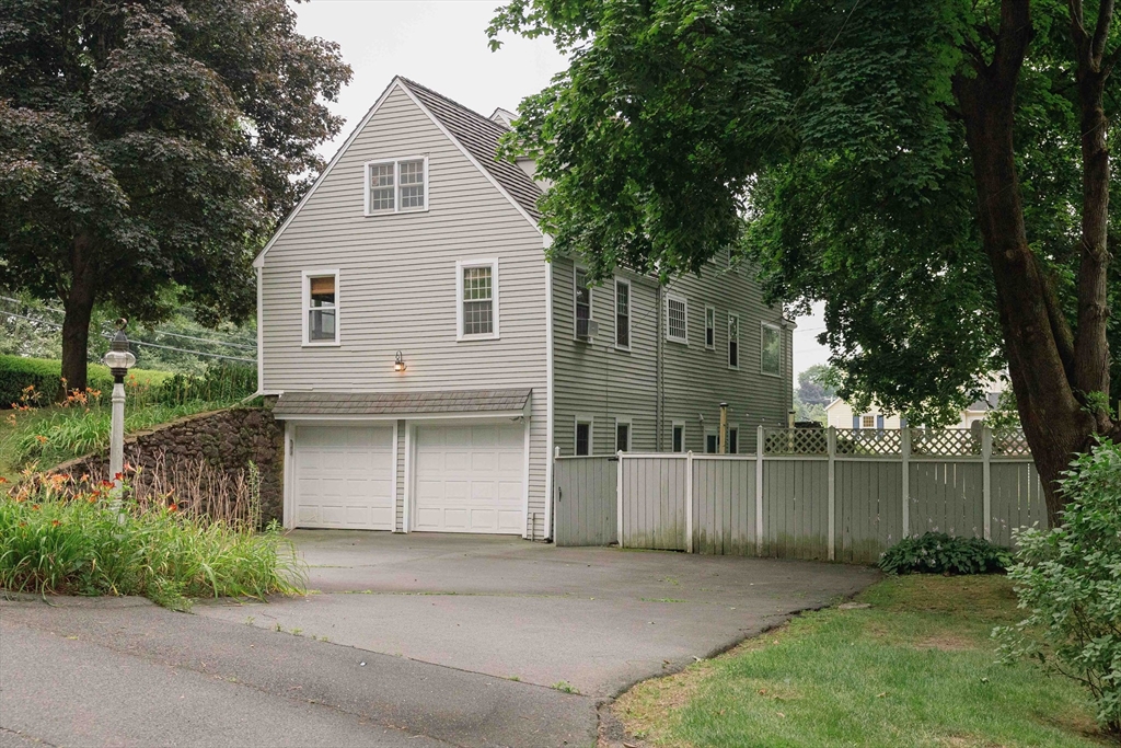 636 Bernardston Road Greenfield, MA 01301 - Photo 6 of 37 Gallery Image 6