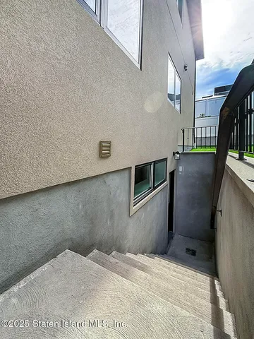 $1,299,000 | 104 Wieland Avenue | Woodrow