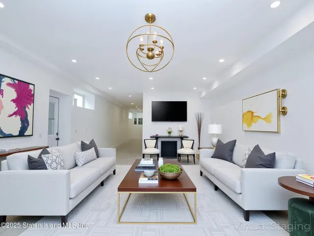 $1,299,000 | 104 Wieland Avenue | Woodrow