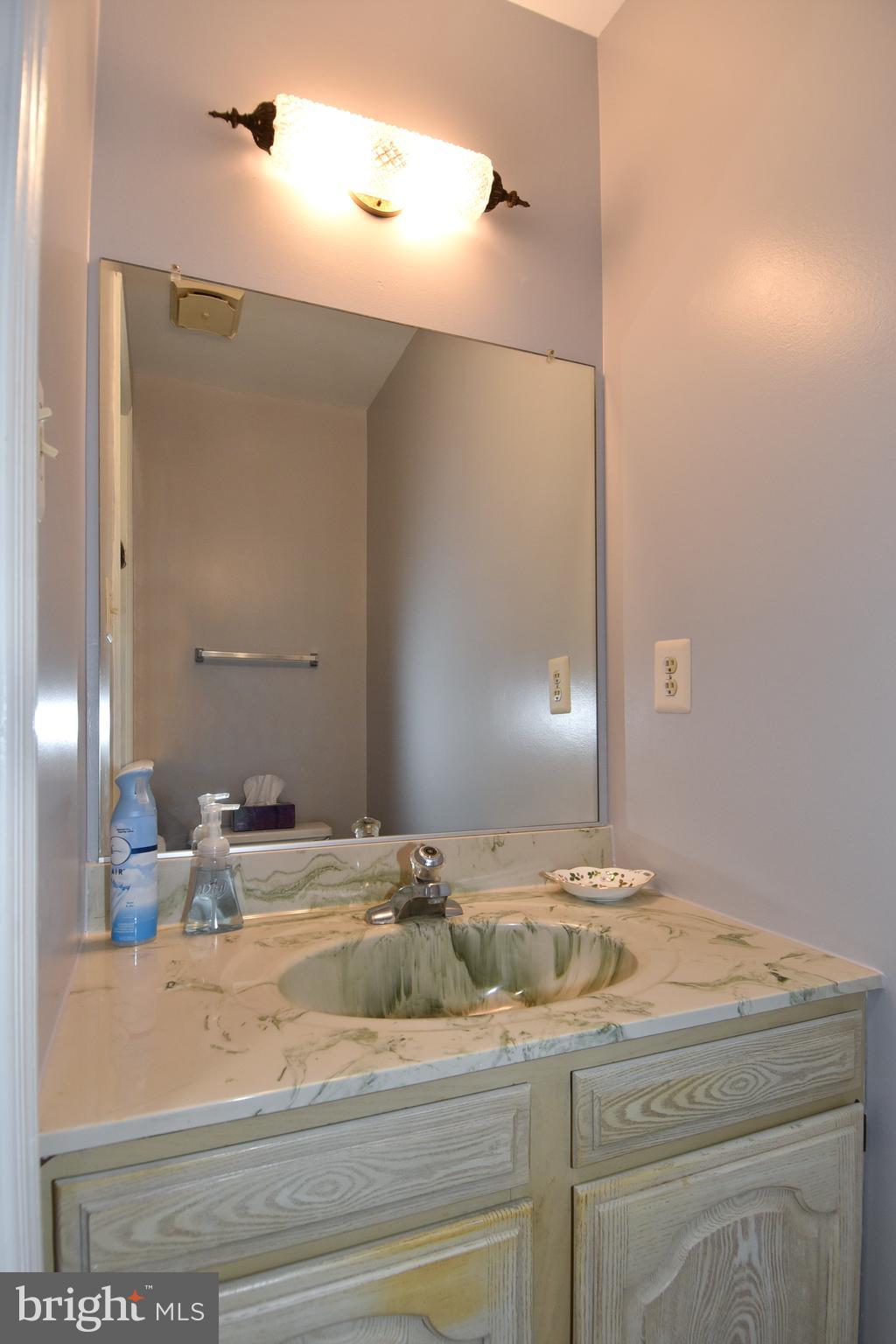 4816 Powell Road Fairfax, VA 22032 - Photo 14 of 47 Gallery Image 14
