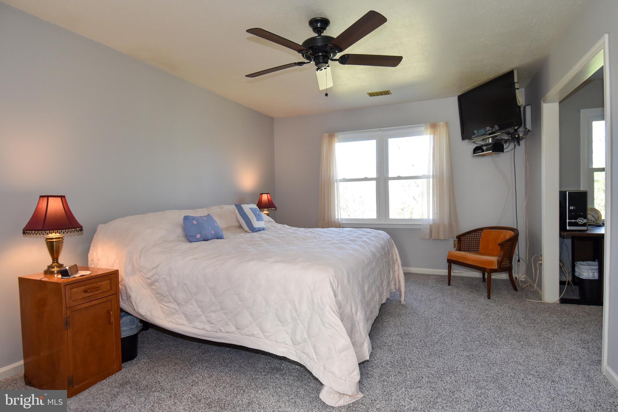 4816 Powell Road Fairfax, VA 22032 - Photo 28 of 47 Gallery Image 28