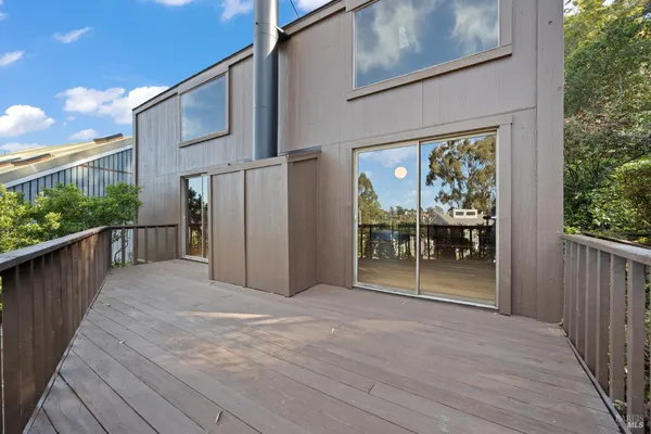 $1,069,000 | 191 Buchanan Drive, Sausalito, CA 94965