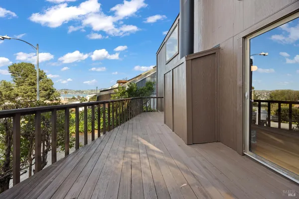 $1,069,000 | 191 Buchanan Drive, Sausalito, CA 94965