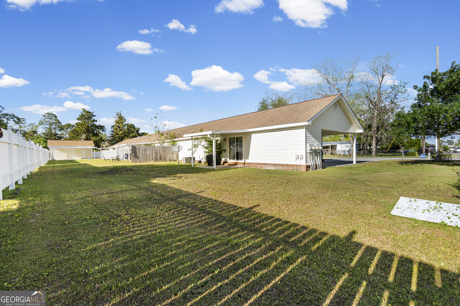 660 Woodward Road Waycross, GA 31503 - Photo 5 of 44