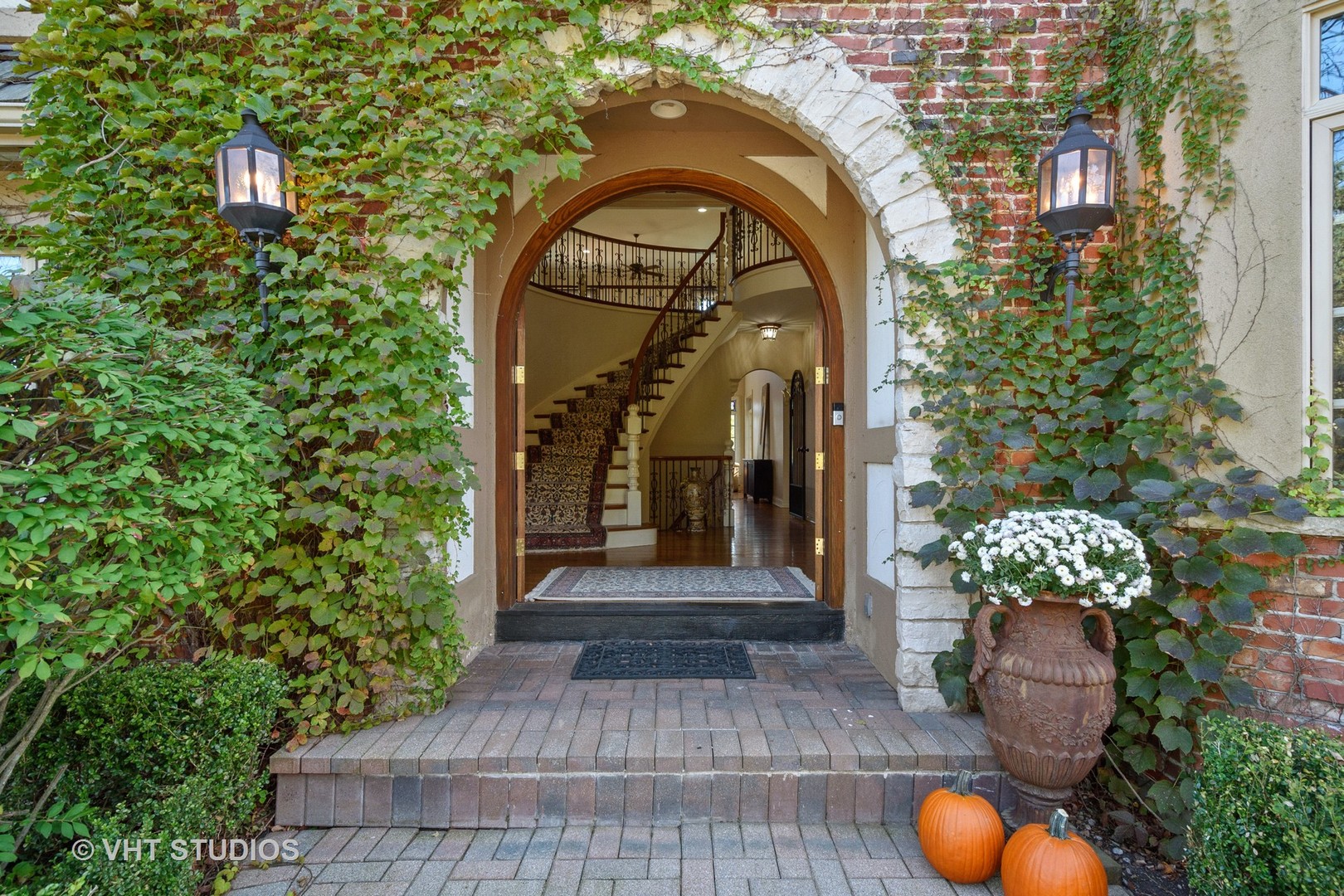 18 Ridge Road Barrington Hills, IL 60010 - Photo 2 of 55