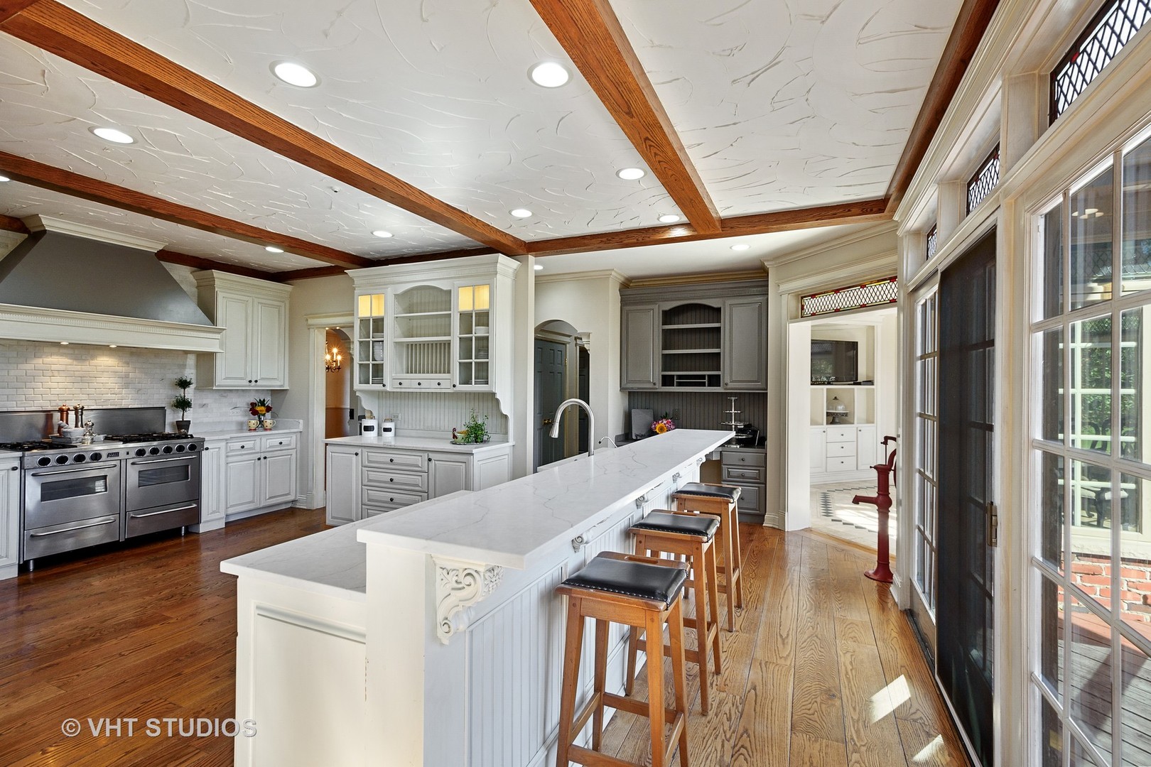 18 Ridge Road Barrington Hills, IL 60010 - Photo 9 of 55