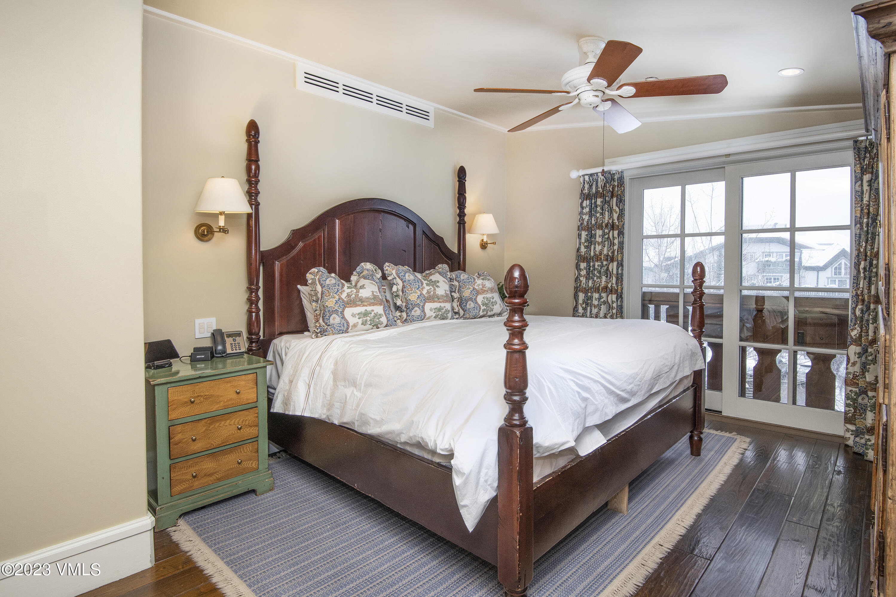 1 Willow Bridge Road, Unit 31A Vail, CO 81657 - Photo 23 of 49 a large bed sitting in a bedroom next to a window