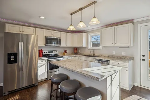 $314,900 | 411 Purtle Road, Lafayette, TN 37083