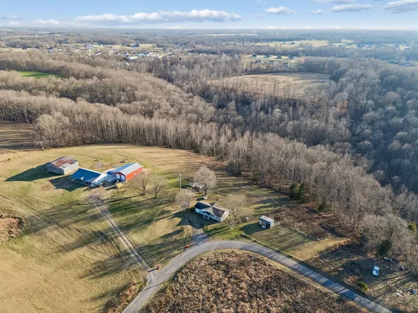 $304,900 | 411 Purtle Road, Lafayette, TN 37083